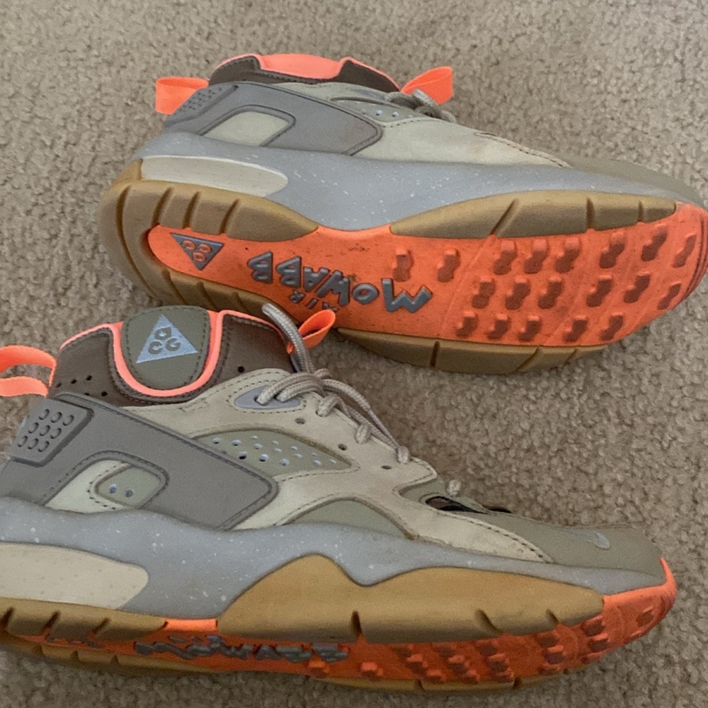 Nike shoes